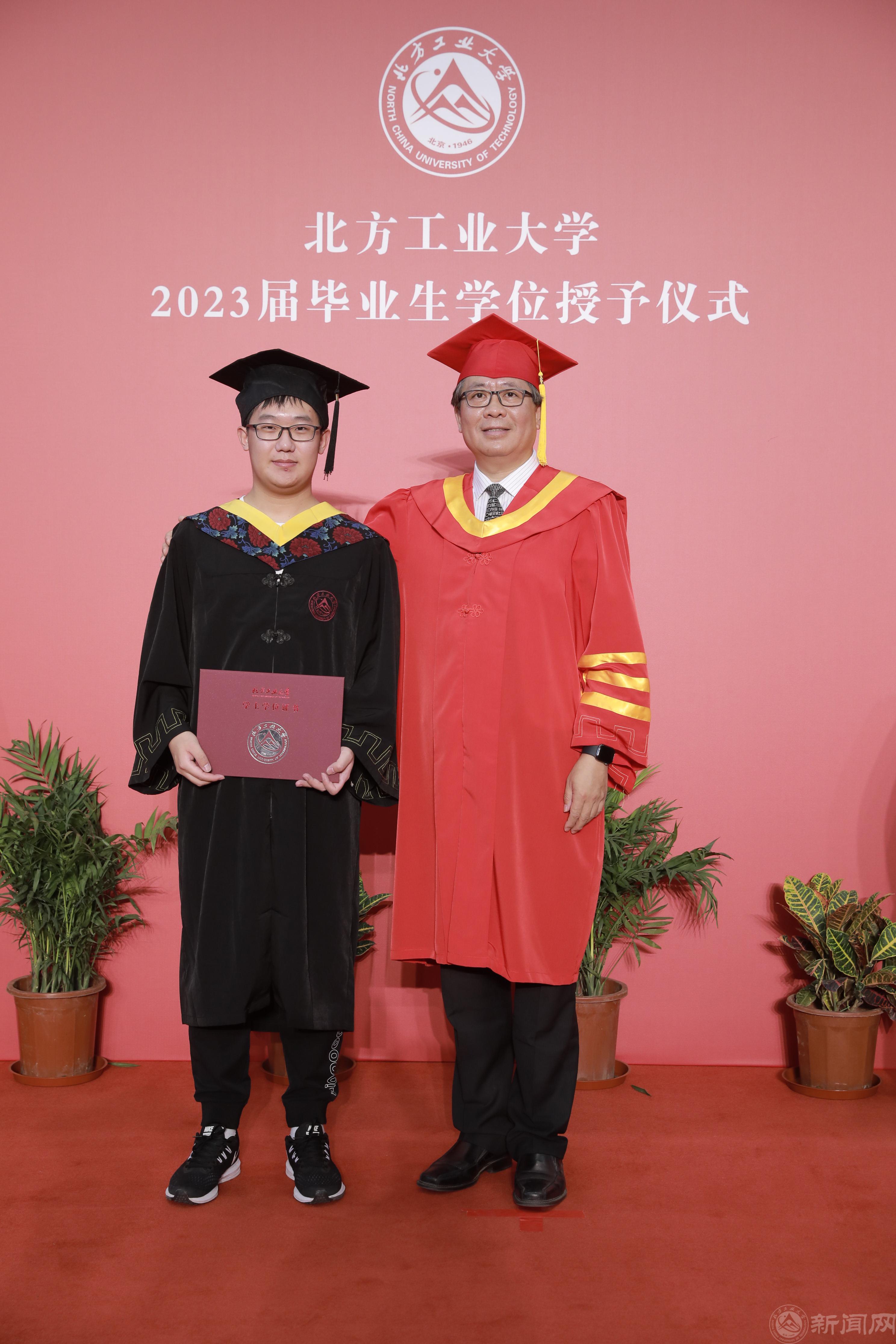 zhangxiaozhang2.jpg