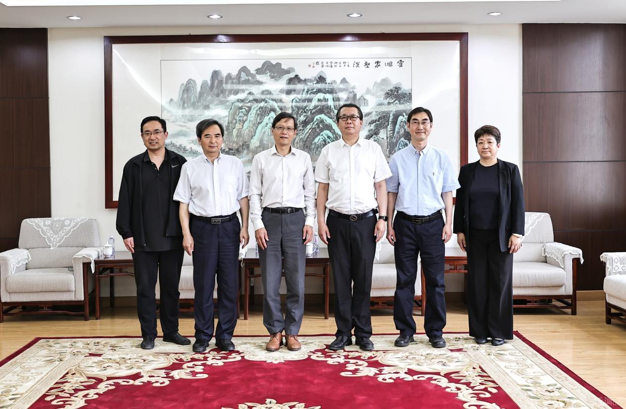 新闻1.jpg 新闻1.jpg